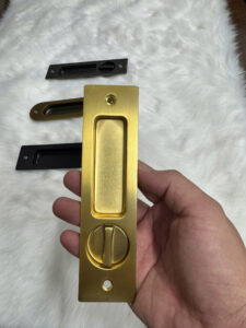 Khóa cửa lùa